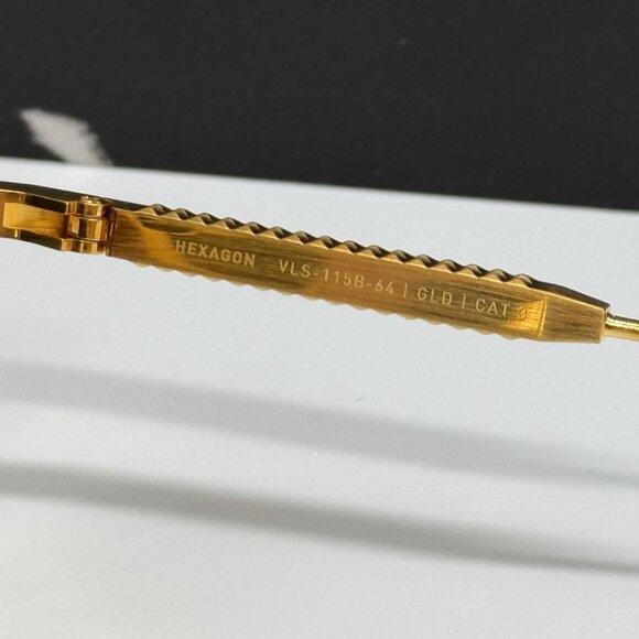 NEW VALENTINO VLS-115B WOMEN OVERSIZED GREEN GOLD SUNGLASSES VALENTINO V-HEXAGON - Picture 11 of 12